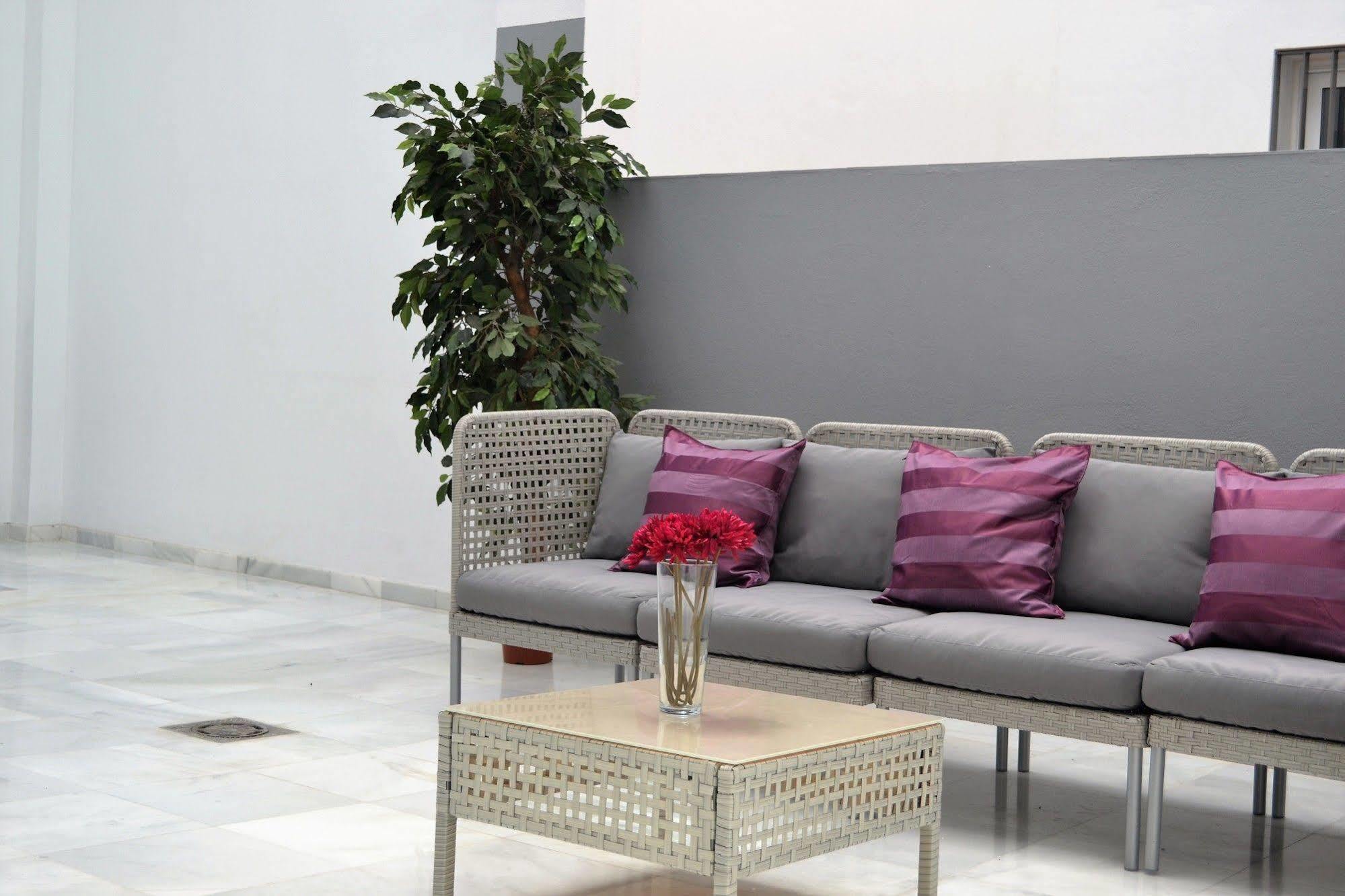 Plaza De La Encarnacion Apartments Sevilla Exteriör bild